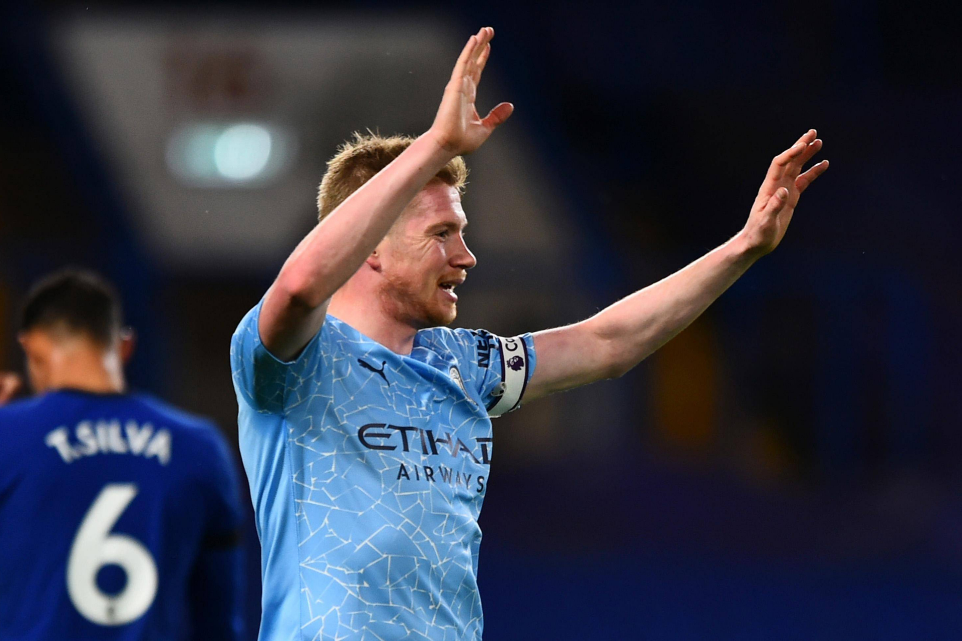 IM体育社区互动入口-曼城球员在国际比赛中展现出了实力