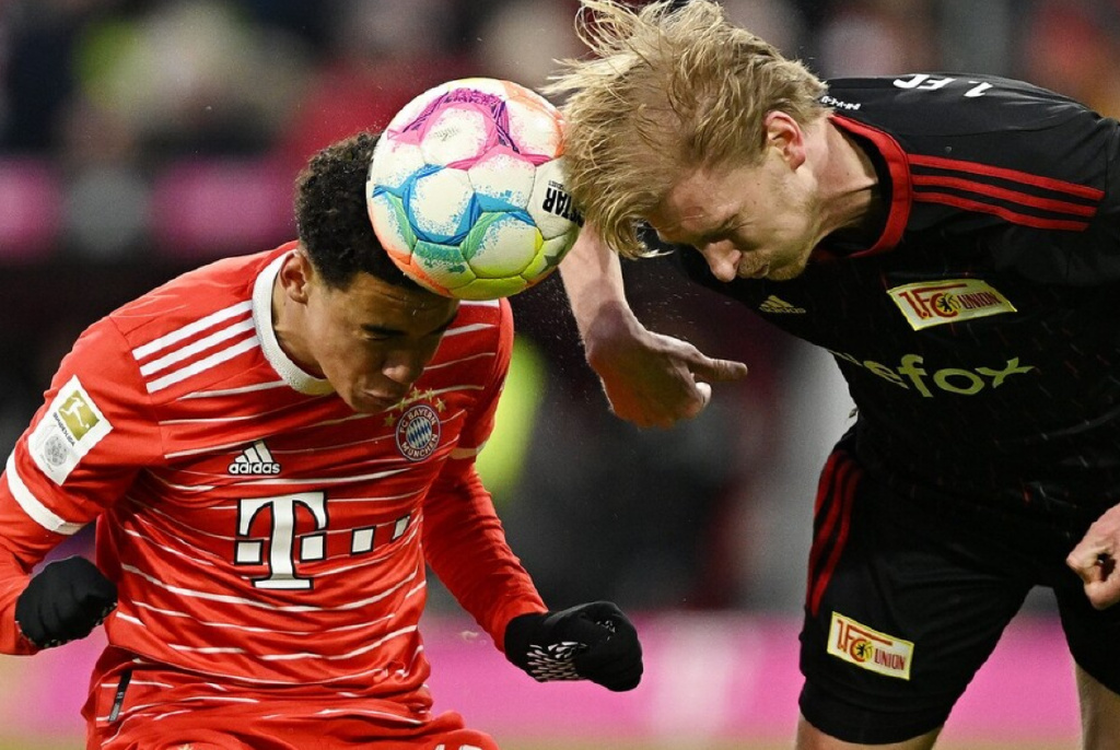 IM体育官方平台-英格兰横扫美国，穆勒制霸全场