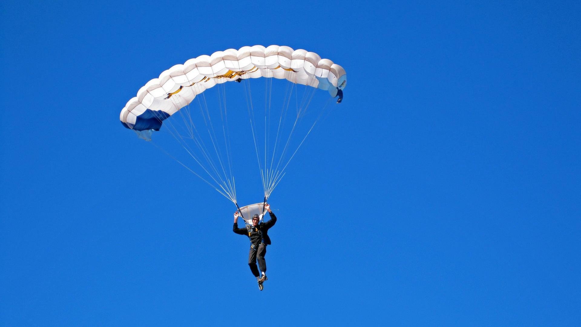 IM体育app-黄潜铁壁锁雄狮，金玟哉奥运前夜展大将之风